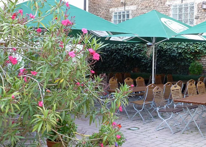 Alte Bruecke Hotel 2*